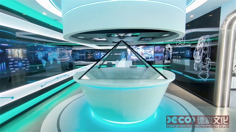 如何在科技展廳設計中考慮觀眾的體驗和參與度？